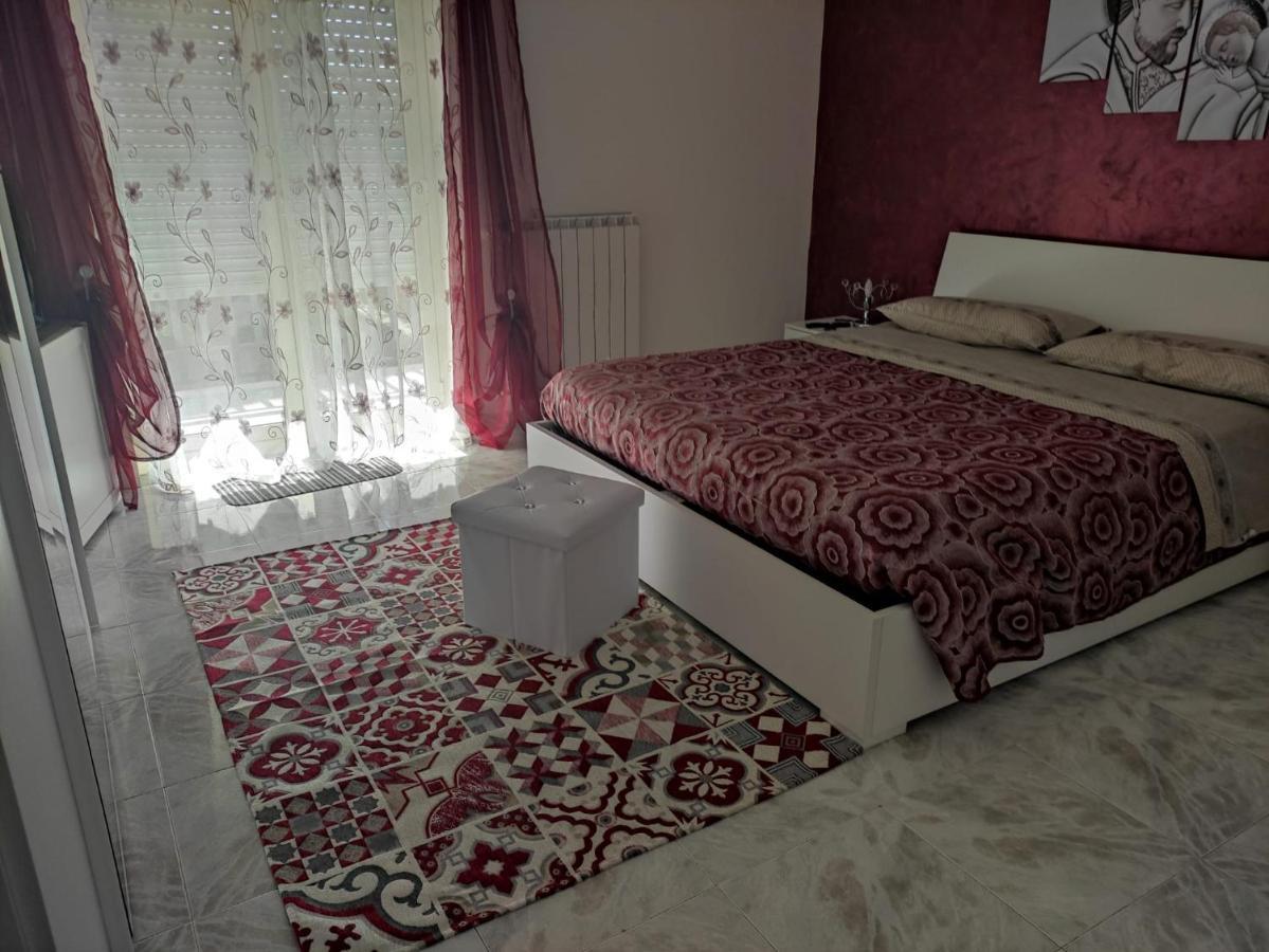 Etna Holiday Apartment - Casa Vacanze Фиумефредо ди Сицилия Екстериор снимка